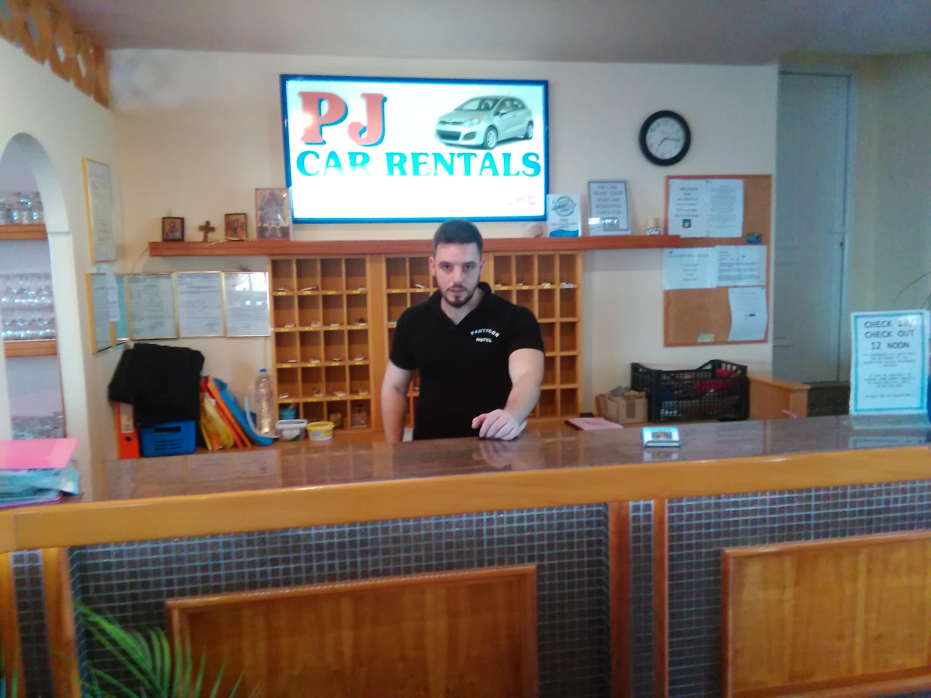 קפלוס Pantheon Hotel מראה חיצוני תמונה